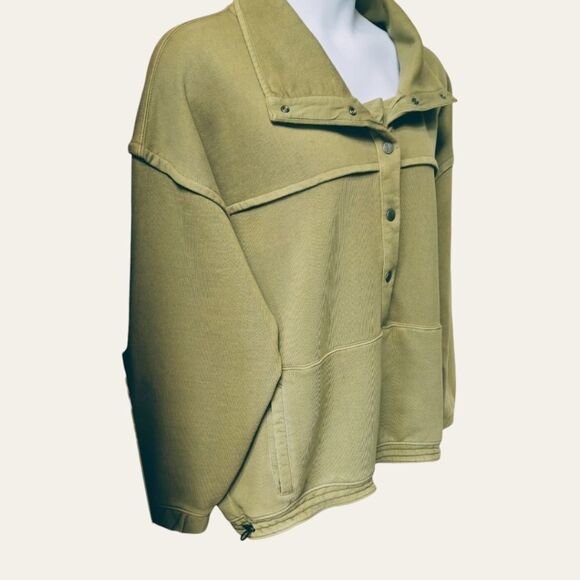 FREE PEOPLE Oversized STASH IT Olive Green Front Snap Sweatshirt Size Large - Picture 3 of 16